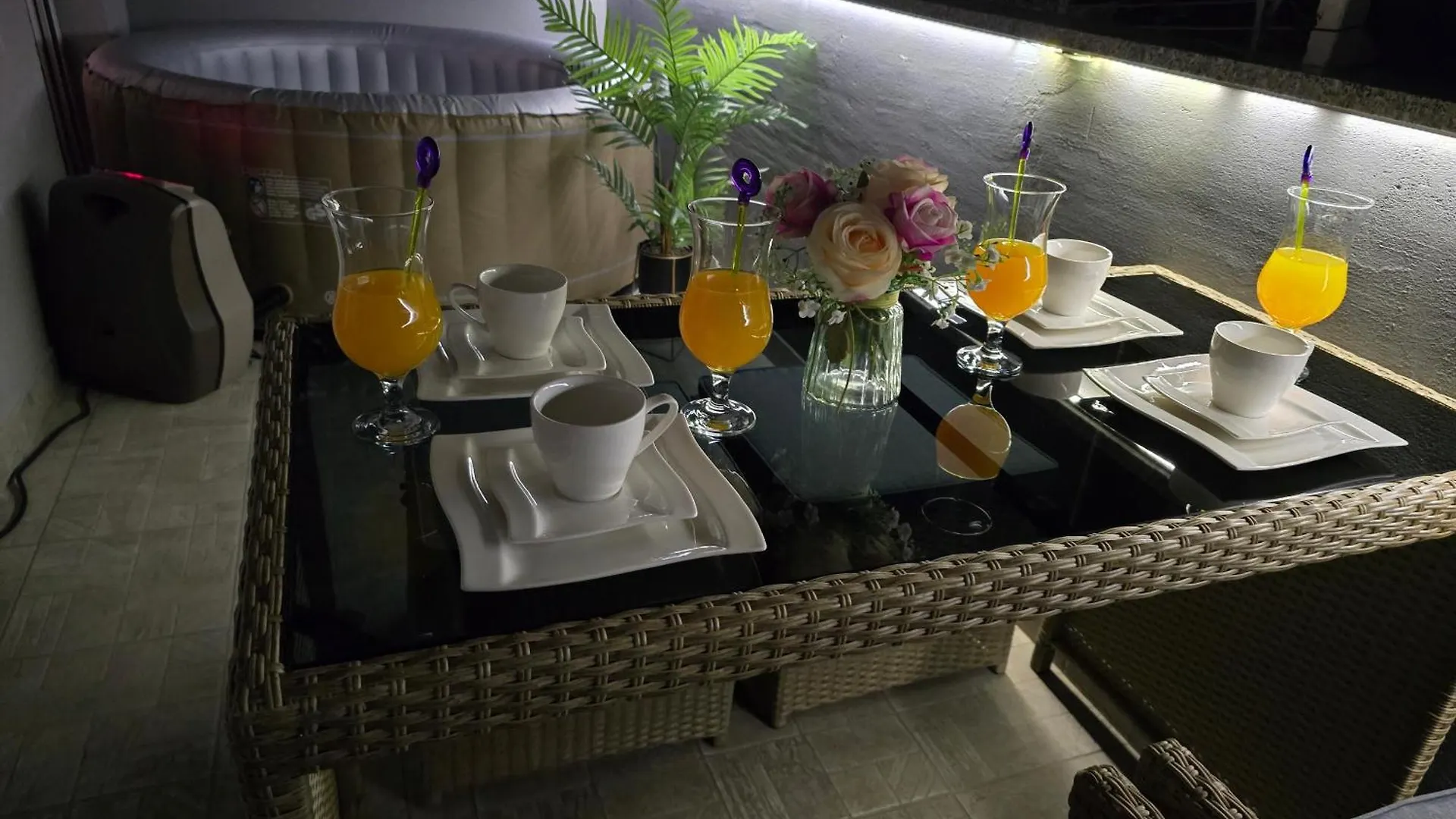 Apartment Blanca With Jacuzzi,Terase And Private Parking Kastela