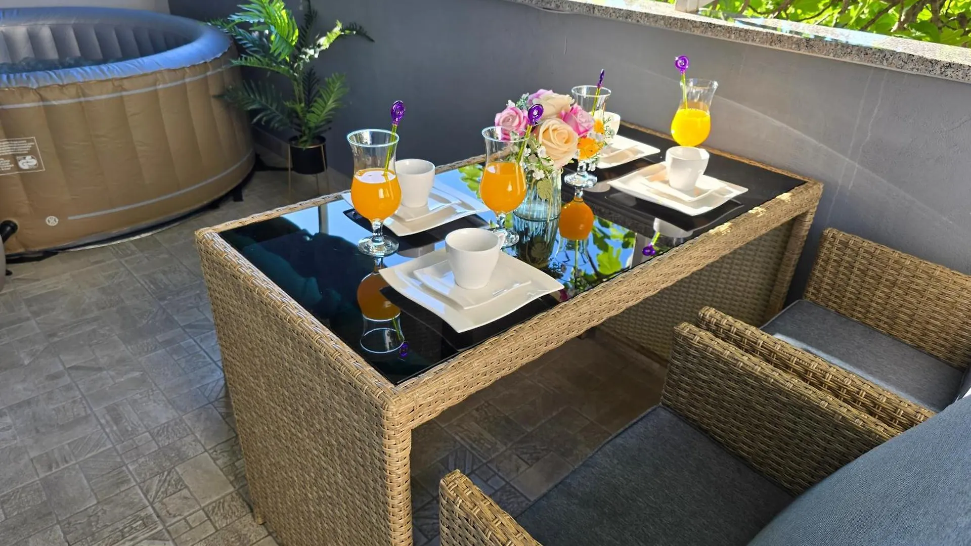 Apartment Blanca With Jacuzzi,Terase And Private Parking Kastela