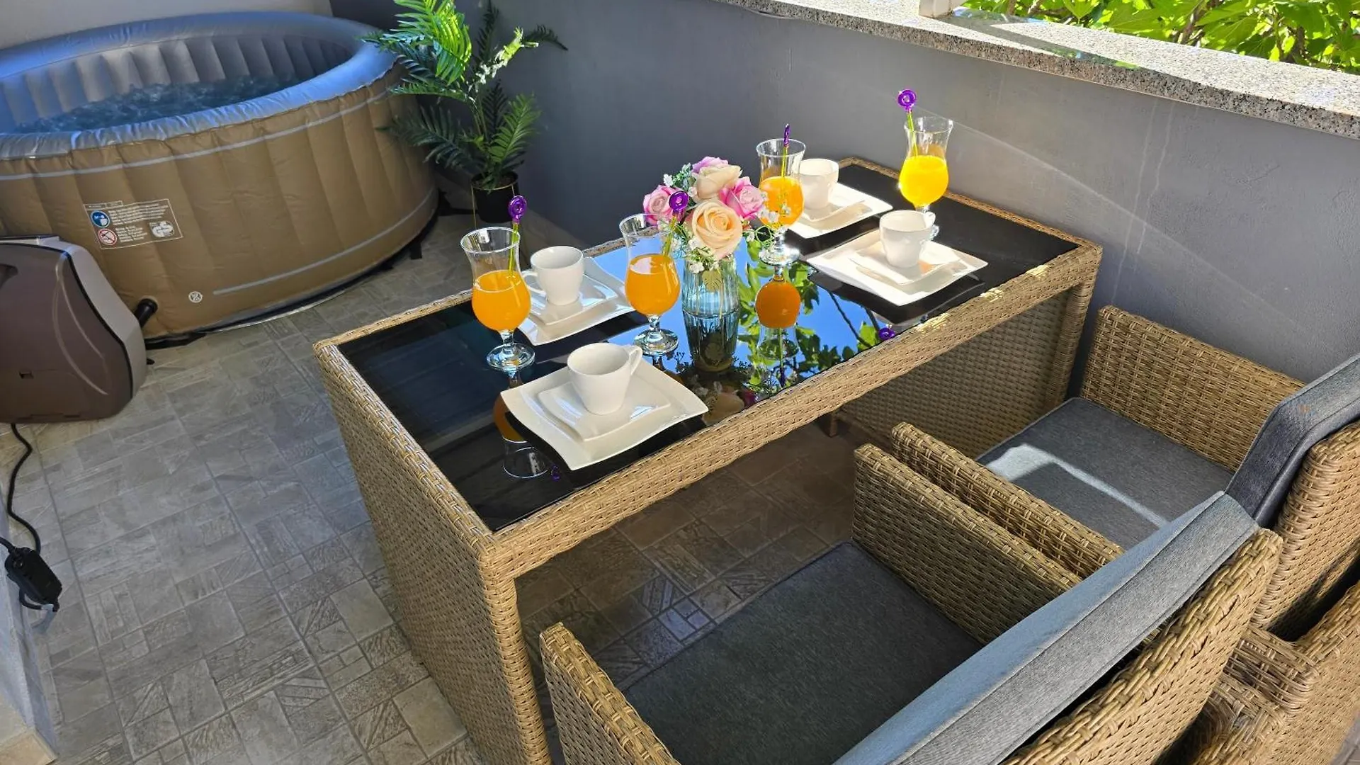 Apartment Blanca With Jacuzzi,Terase And Private Parking Kastela 0*,  Croatia