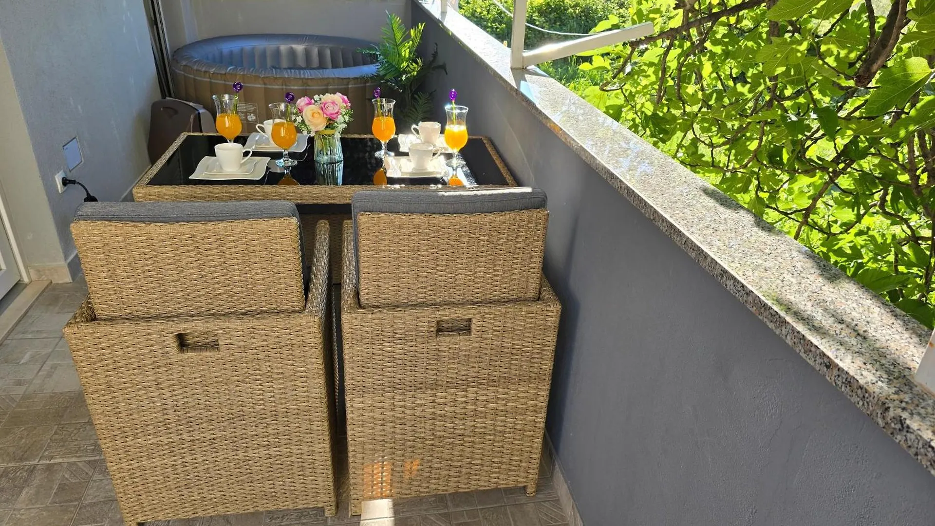 Apartment Blanca With Jacuzzi,Terase And Private Parking Kastela Croatia