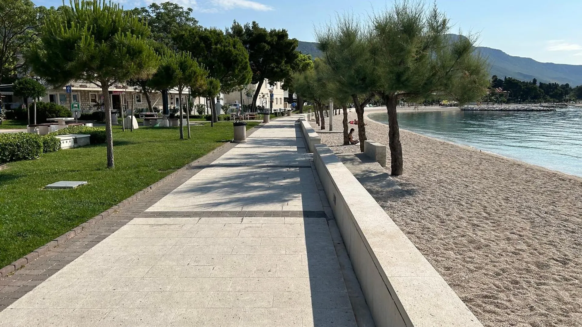 Apartment Blanca With Jacuzzi,Terase And Private Parking Kaštela