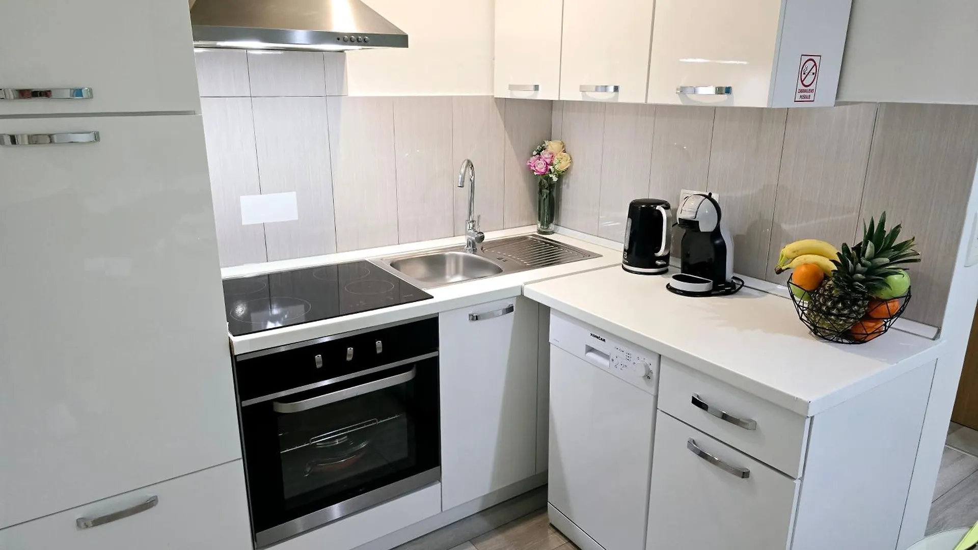 Apartment Blanca With Jacuzzi,Terase And Private Parking Kaštela 0*,  Kroatien
