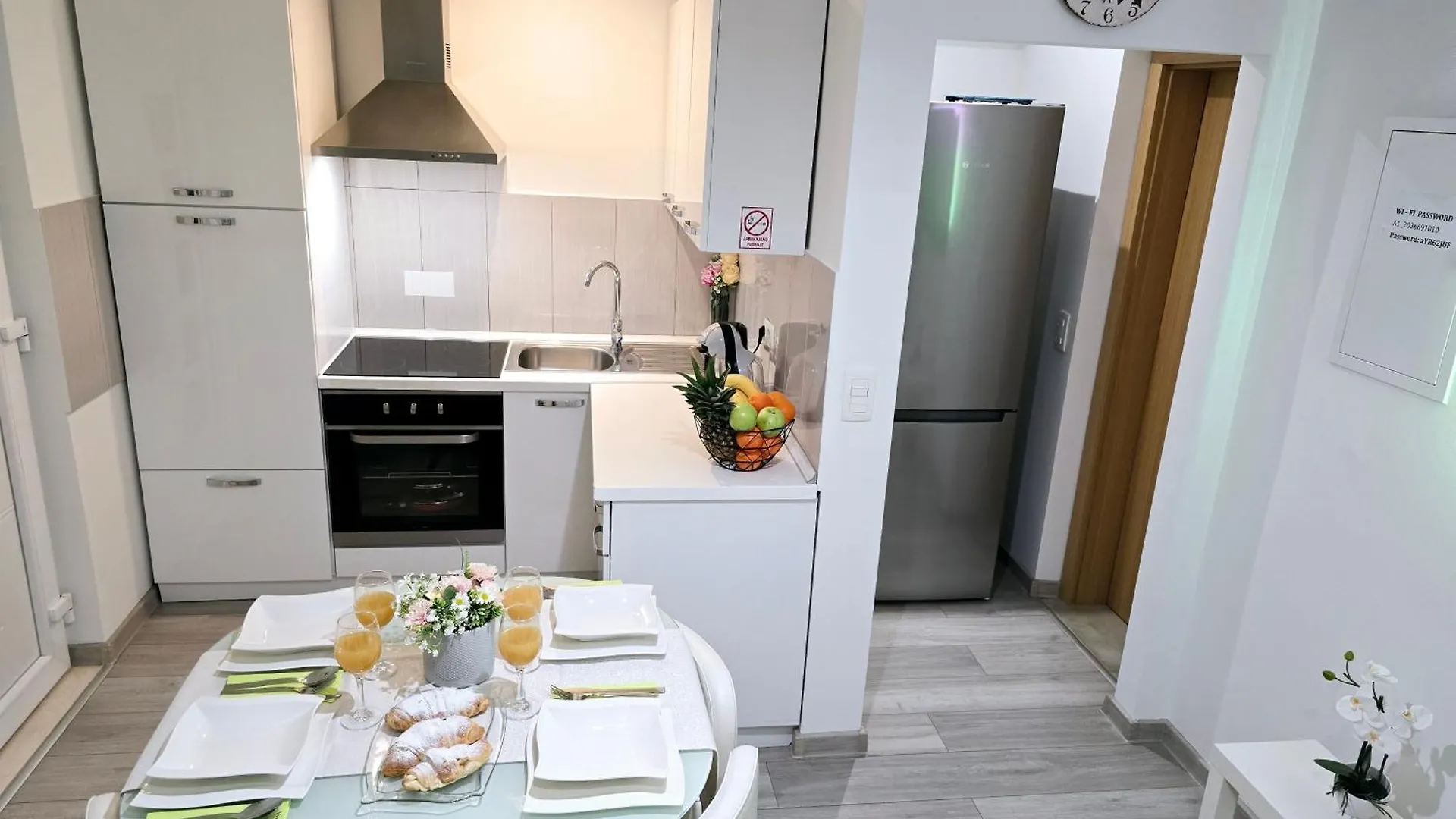 Apartment Blanca With Jacuzzi,Terase And Private Parking Kaštela Kroatien