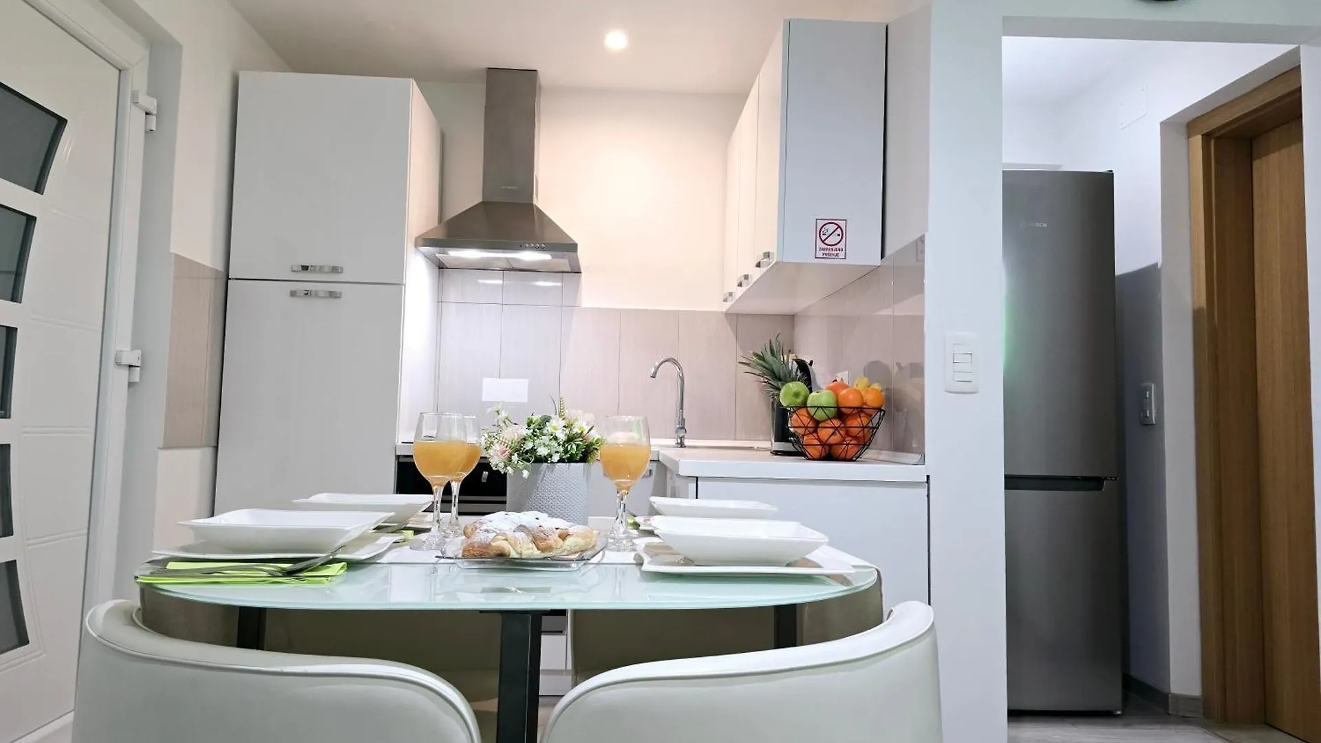 Apartment Blanca With Jacuzzi,Terase And Private Parking Kaštela
