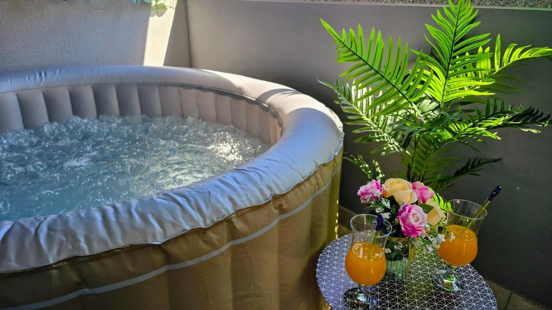 Apartment Blanca With Jacuzzi,Terase And Private Parking Kaštela