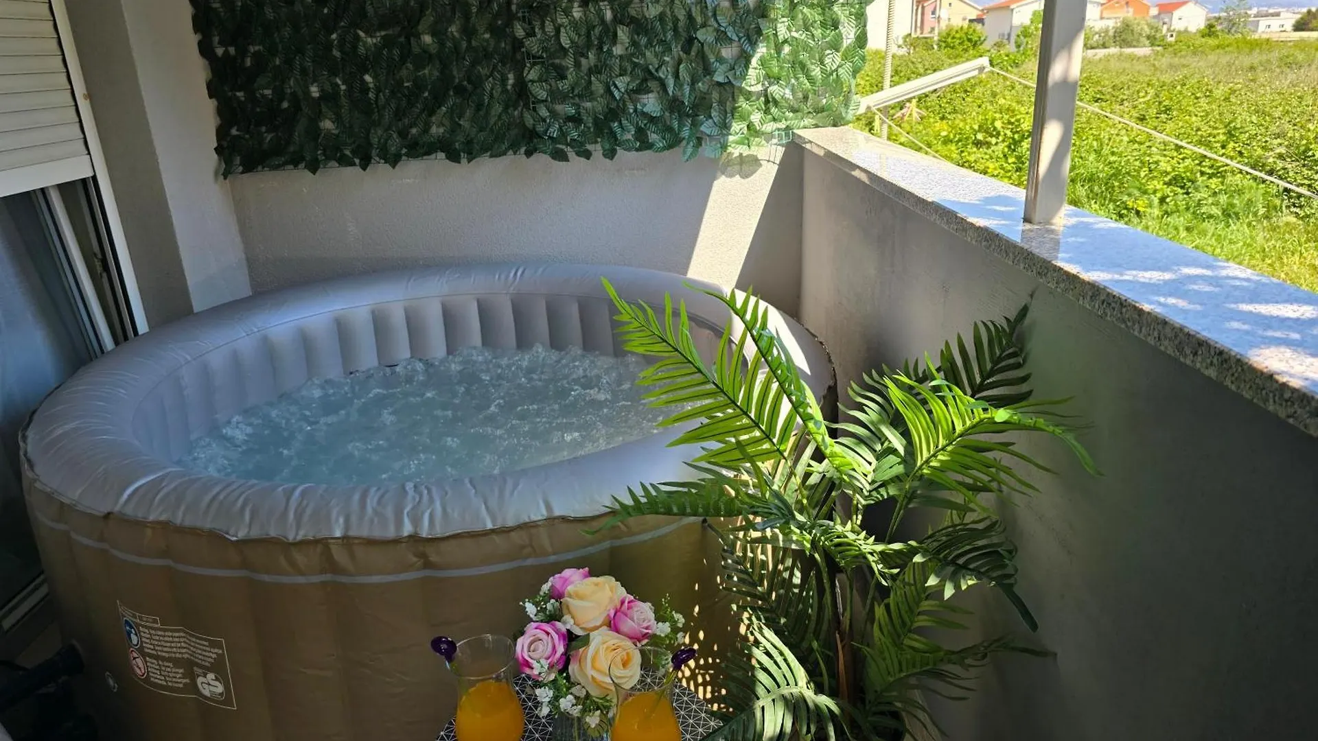 Apartment Blanca With Jacuzzi,Terase And Private Parking Kaštela
